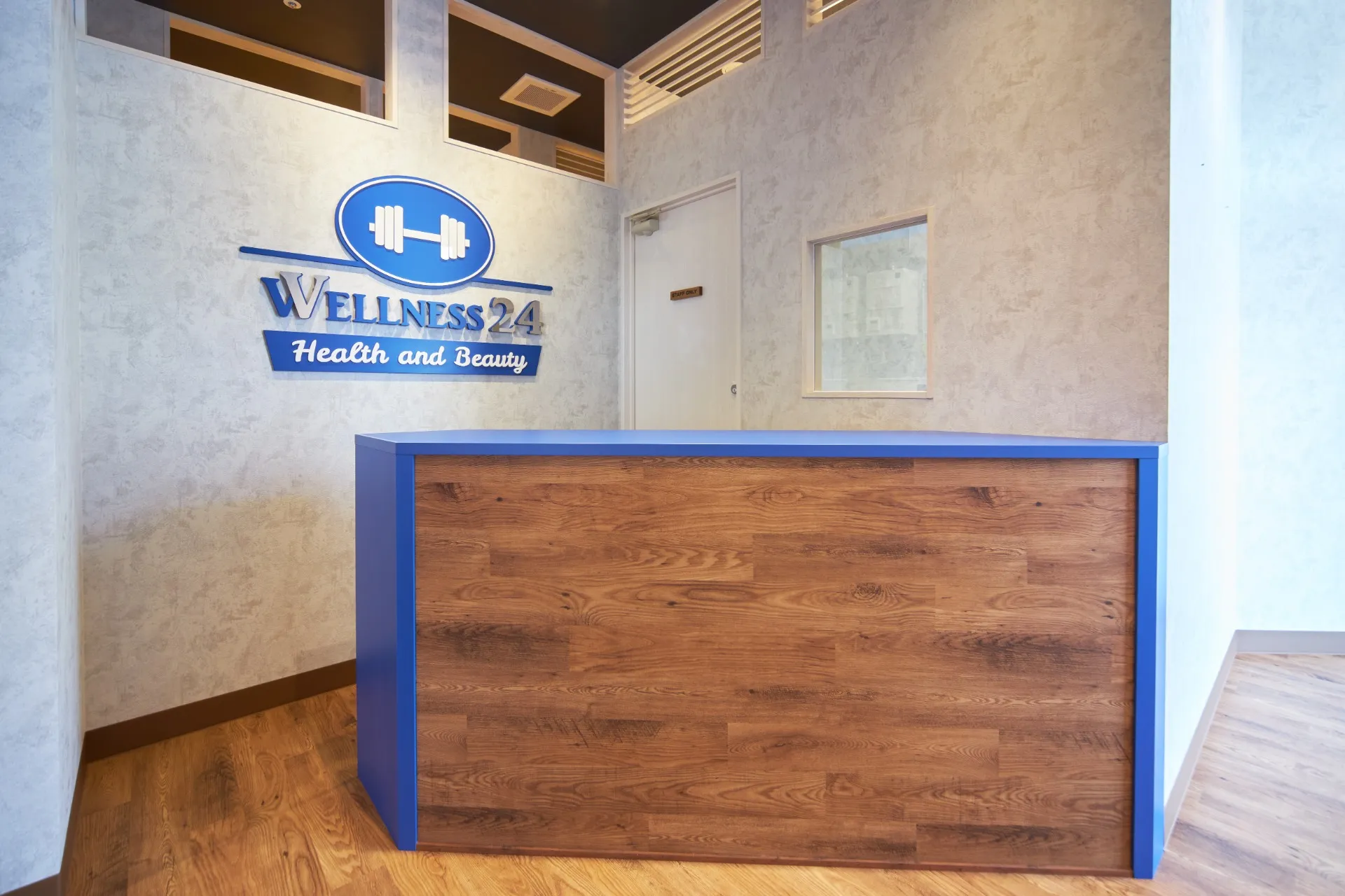 受付カウンター